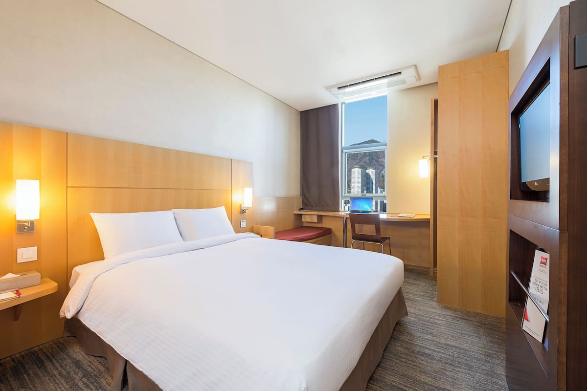 In-room safe, desk, laptop workspace, blackout drapes