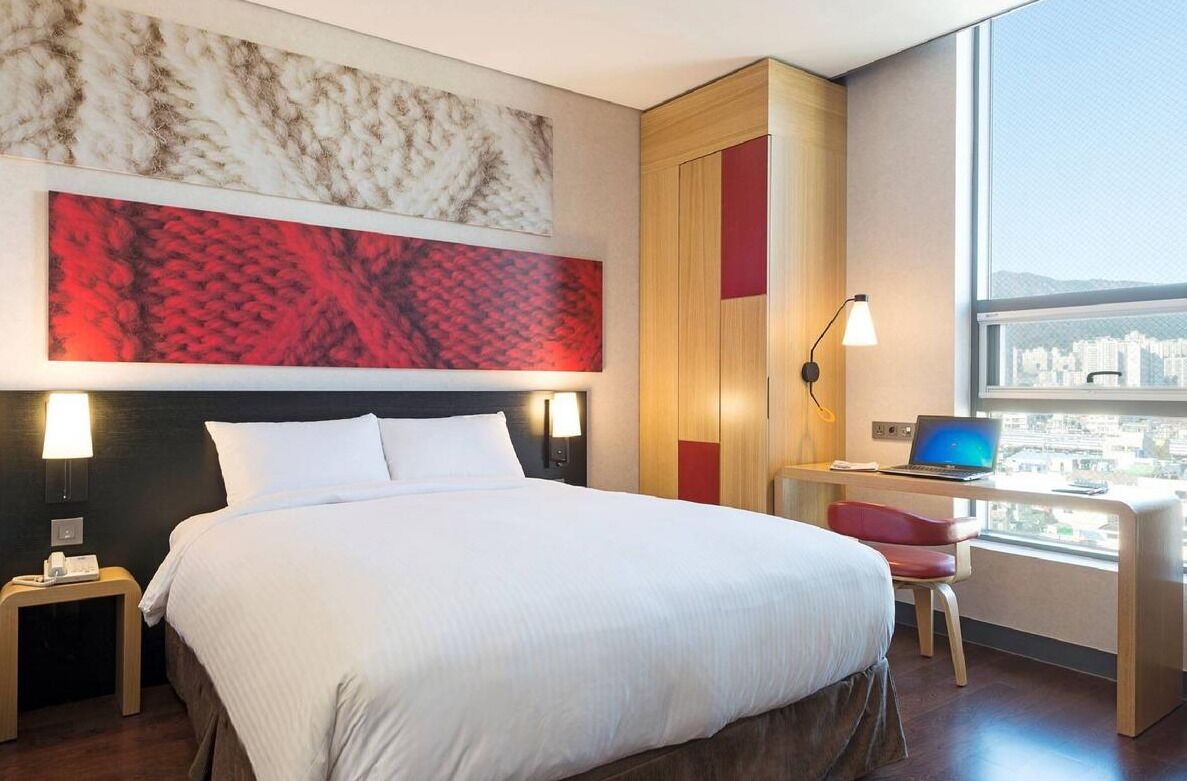 In-room safe, desk, laptop workspace, blackout drapes