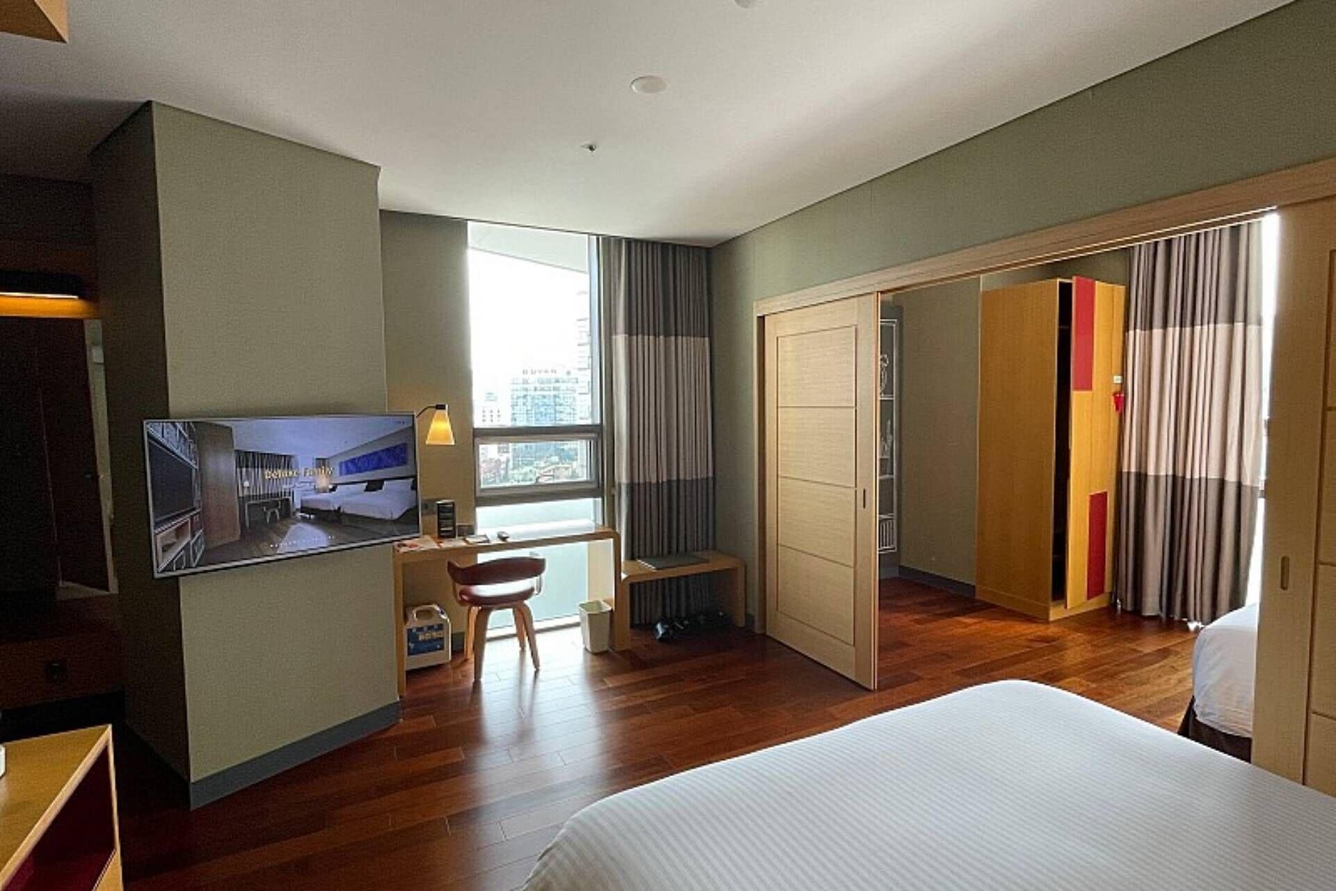 Deluxe Two Double | Safe på rommet, skrivebord og skrivebord for bærbar PC