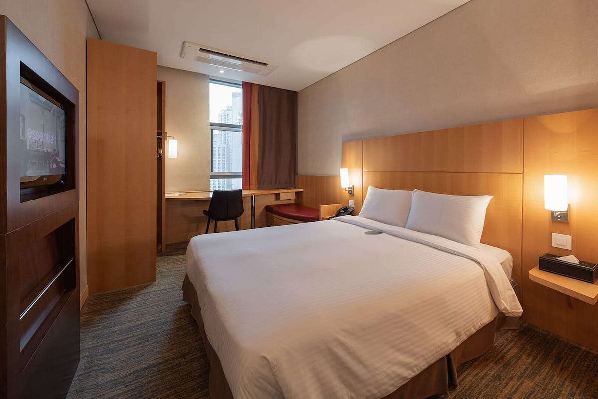 In-room safe, desk, laptop workspace, blackout drapes