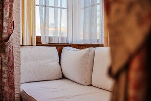 Superior Room (2-3 People) Bay Window - Bizim Ev Hotel (Cesme)