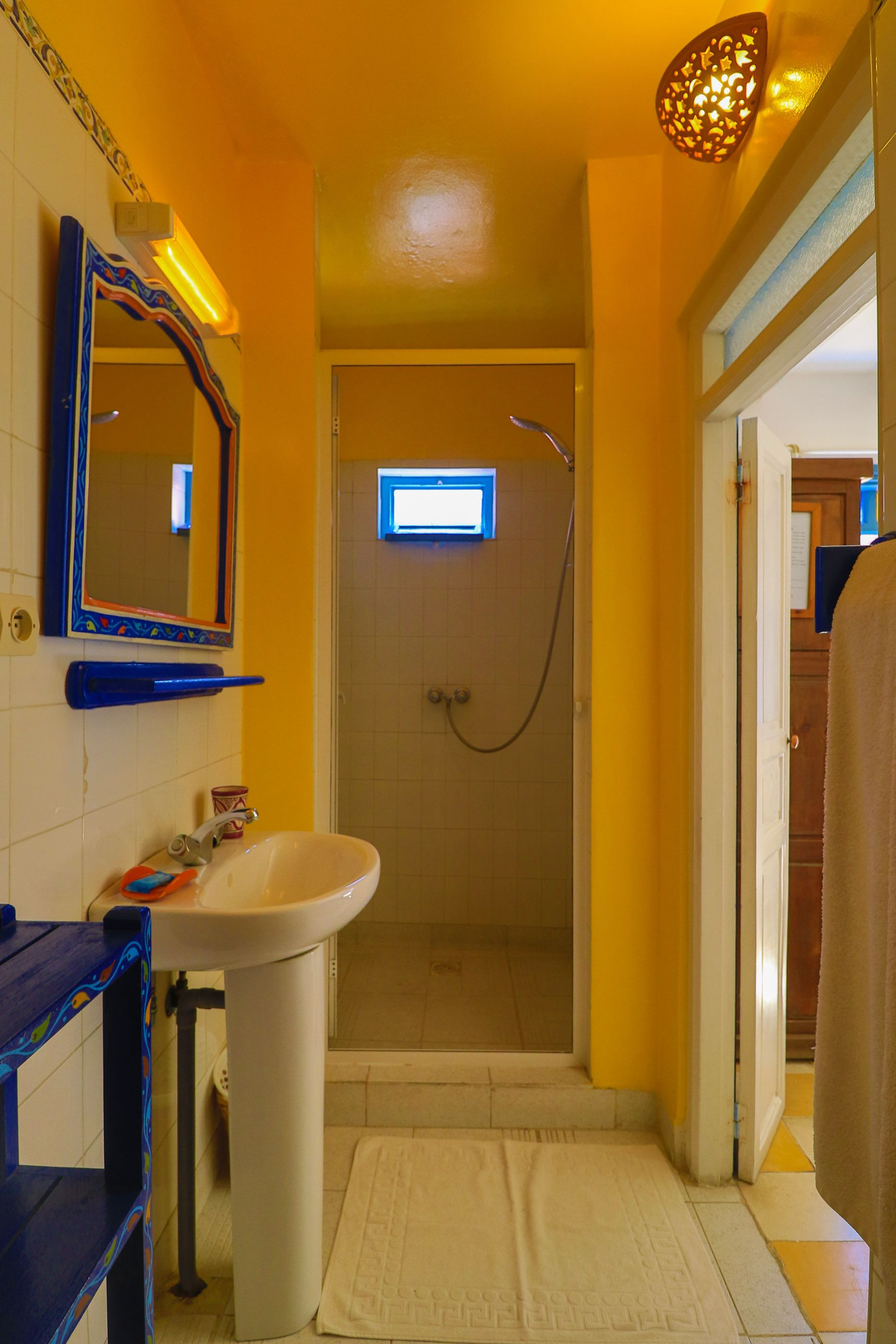 comfort double room, ensuite | bathroom | shower, free toiletries, hair dryer, towels