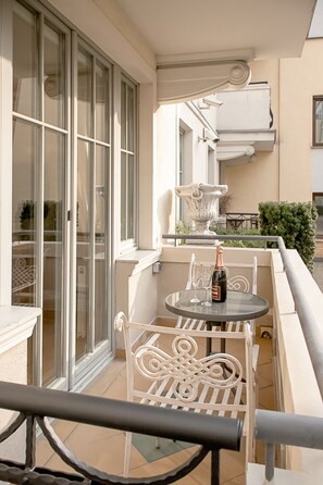Family Apartment, 1 Bedroom, Balcony, Ground Floor (With Garage) | Balcony - Apartament Wiktor (Sopot)