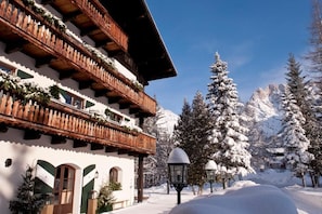 Front of property - House of Hütter - Wachtelhof Hotel & Spa (Maria Alm am Steinernen Meer)