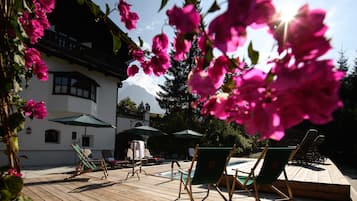 Sun deck