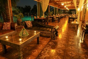 包含每日自助早餐