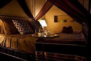 Chambre Double Standard | Minibar, coffres-forts dans les chambres, ameublement personnalisé