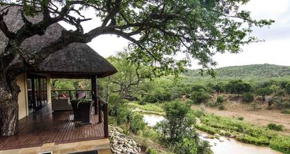 Amakhosi Safari Lodge and SPA