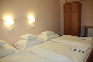 Select Comfort beds, free WiFi