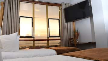 Habitació amb dos llits individuals estàndard | Caixa forta a l'habitació, wifi gratuïta i roba de llit