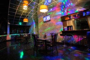 Bar (en la propiedad)