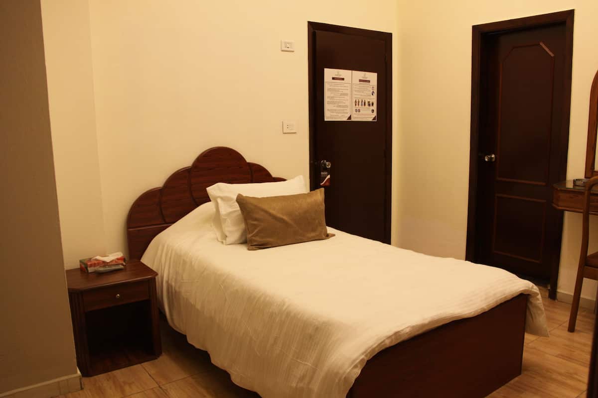 Economy Single Room, 1 Twin Bed | 2 bedrooms, minibar, in-room safe, free WiFi