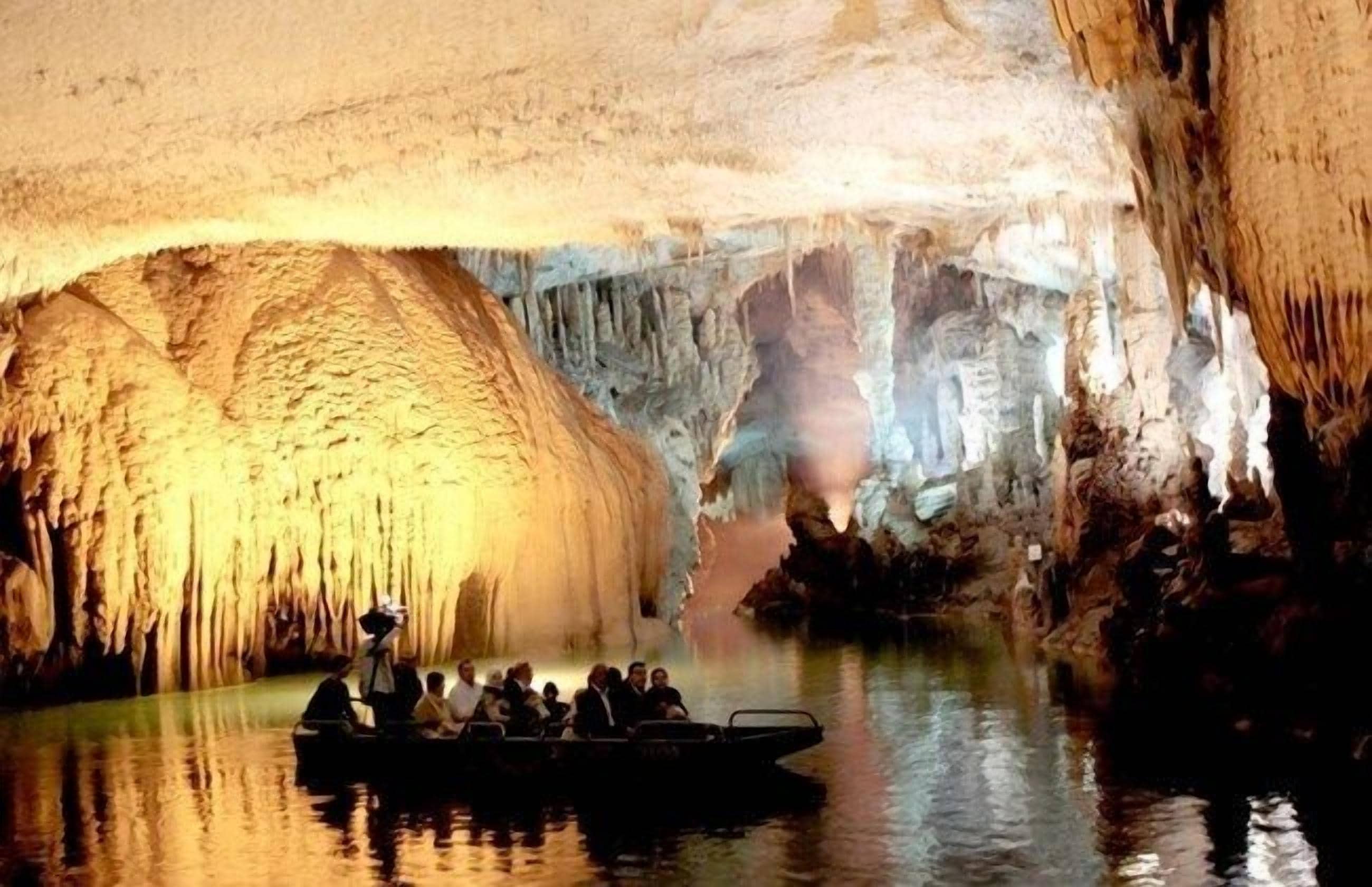 สถานที่น่าสนใจ
