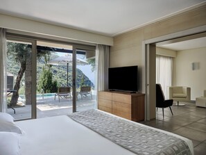 Deluxe Double Suite Sea View with Private Pool | In-room safe, desk, laptop workspace, free WiFi - Atlantica Grand Mediterraneo Resort - Adults Only (Corfu)