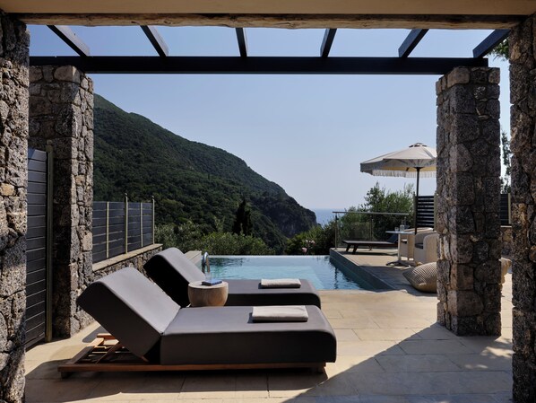 Deluxe Double Room Sea View with Private Pool | 露台