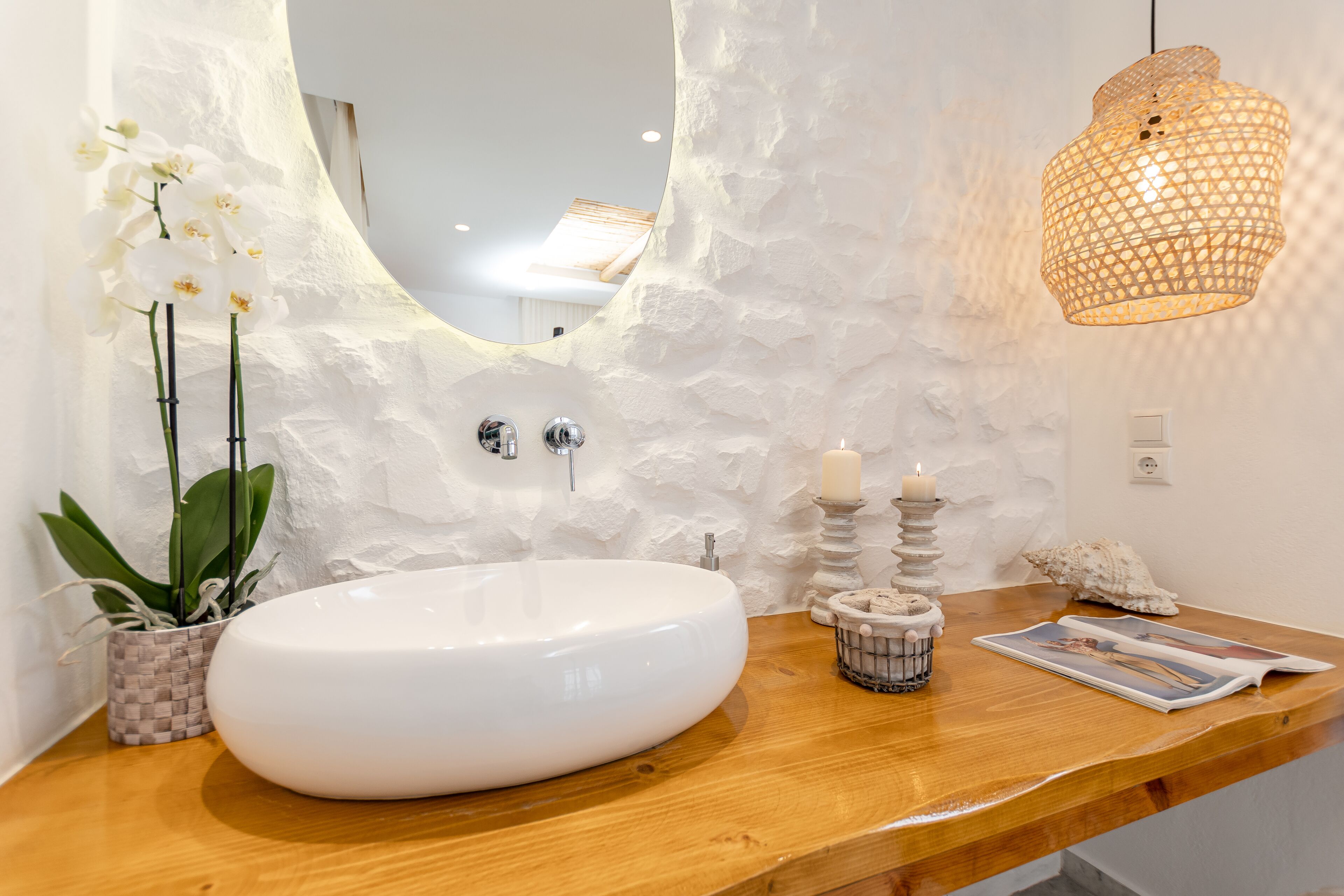 superior studio | in-room safe, free wifi, bed sheets