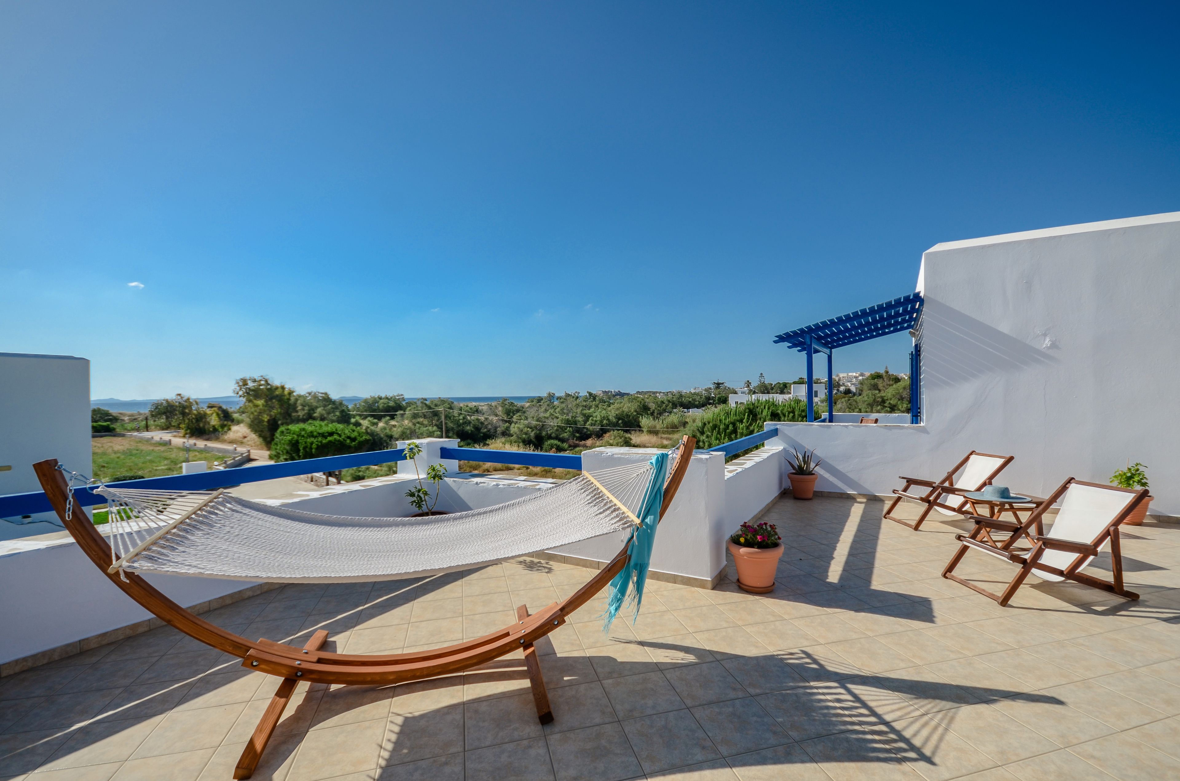 superior studio | in-room safe, free wifi, bed sheets