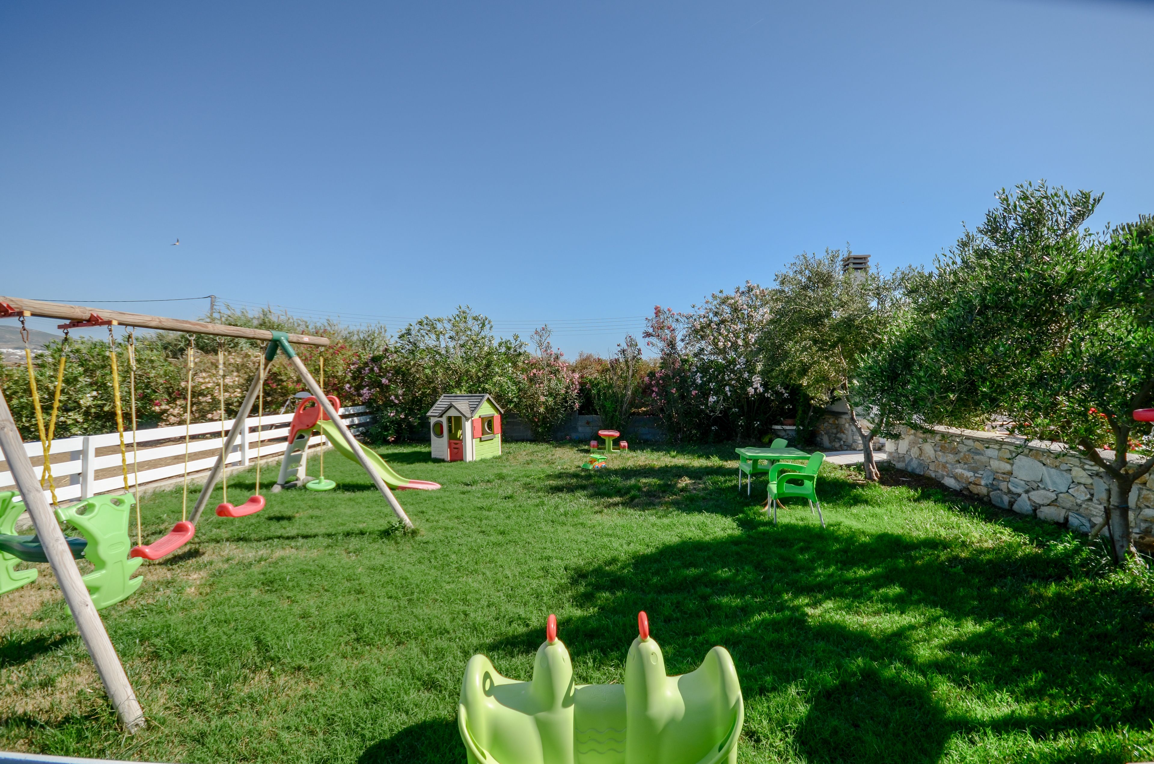 children’s play area – outdoor