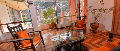 Àrea amb seients del vestíbul