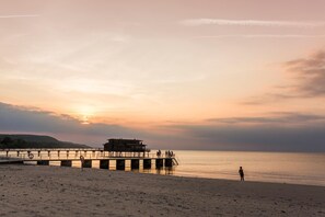 Beach nearby - Pensionat Neptun (Bastad)