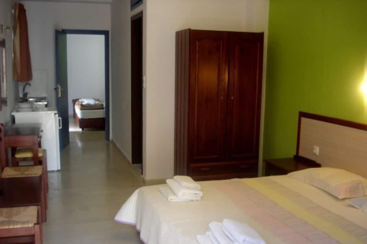 Appartamento due camere da letto per 4 persone | 1 camera, materassi a doppio strato, una cassaforte in camera