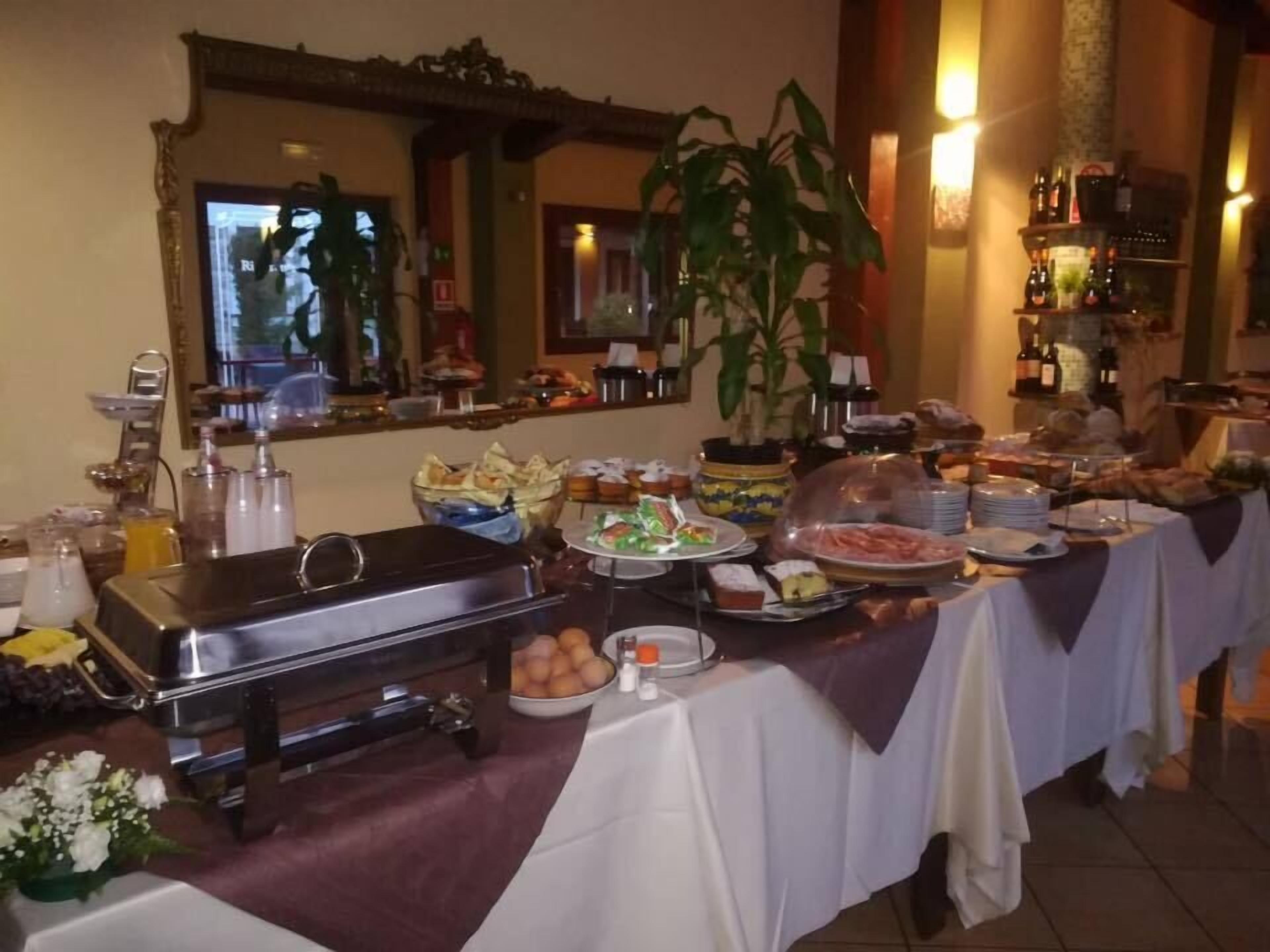 Tägliches inbegriffenes Frühstücksbuffet