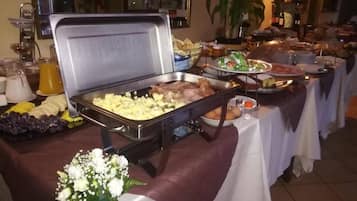 Desayuno buffet incluido todos los días