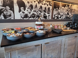 Daily buffet breakfast (EUR 21.5 per person)