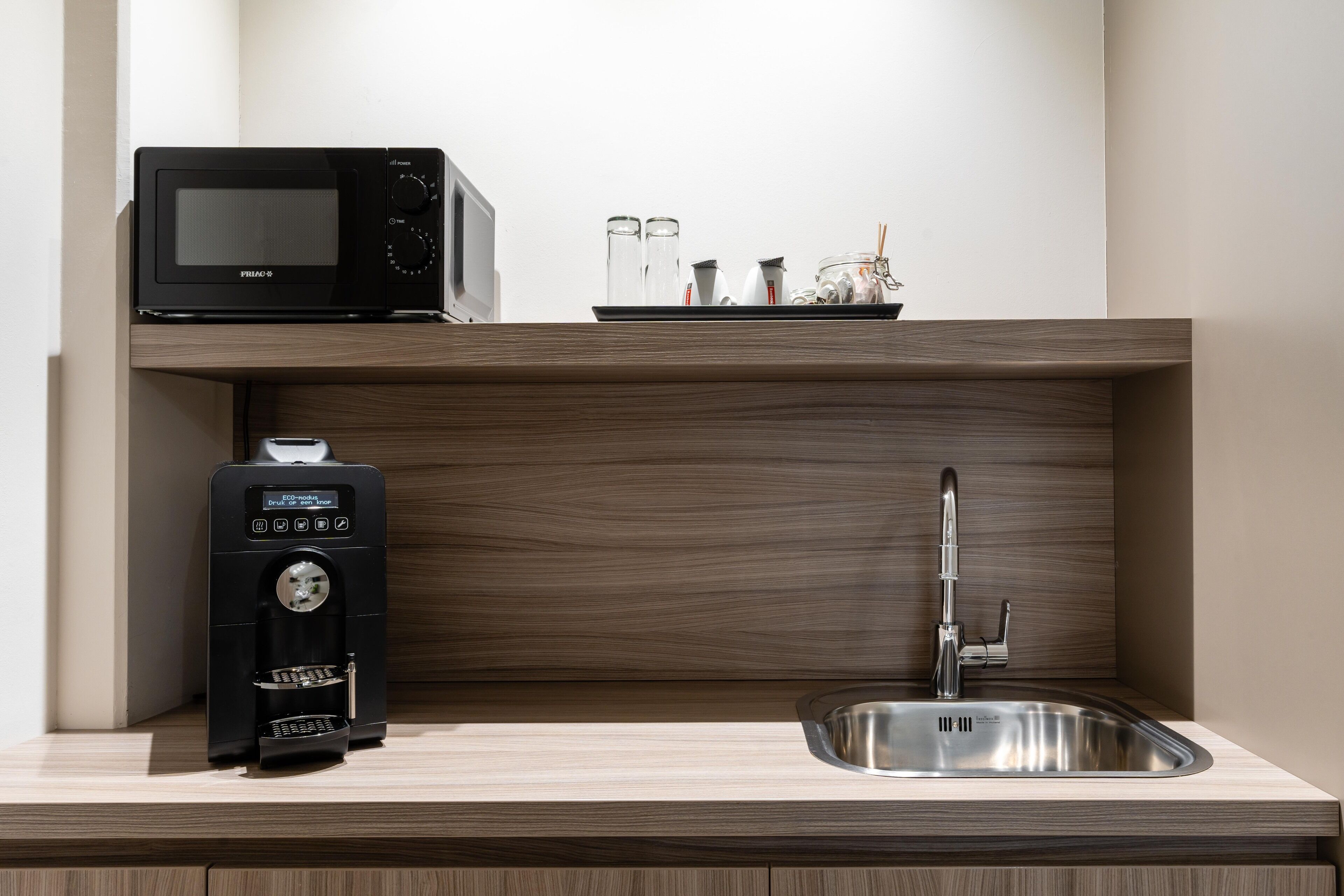 business room (skybox) | private kitchen | coffee/tea maker, electric kettle, high chair