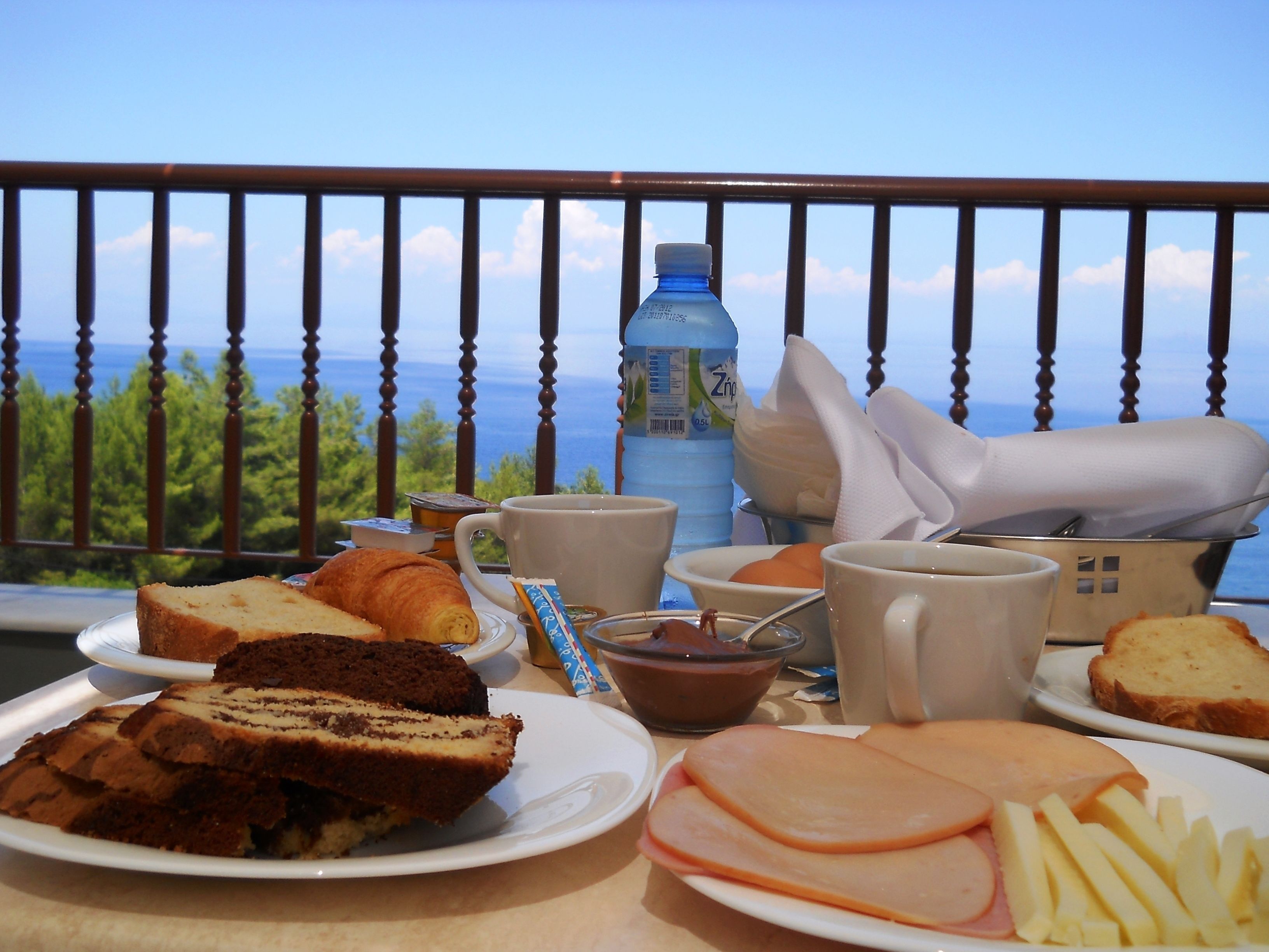 daily buffet breakfast (eur 8 per person)