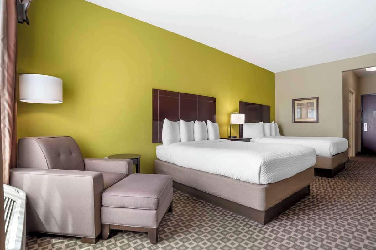 In-room safe, desk, iron/ironing board, cribs (free)