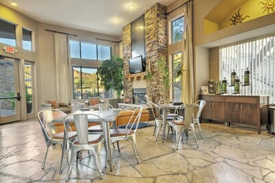 Raintree at Phoenix South Mountain Preserve