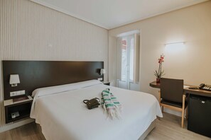 Phòng đôi Superior | Minibar, trang trí khác biệt, trang bị nội thất với thiết kế riêng biệt 