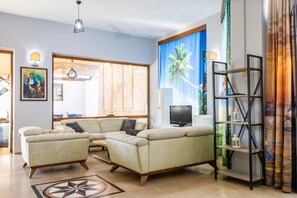 로비 좌석 공간