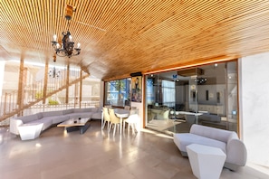 Sala de estar en el lobby