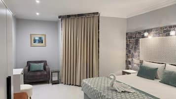 Standard Triple Room | Premium bedding, minibar, in-room safe, soundproofing
