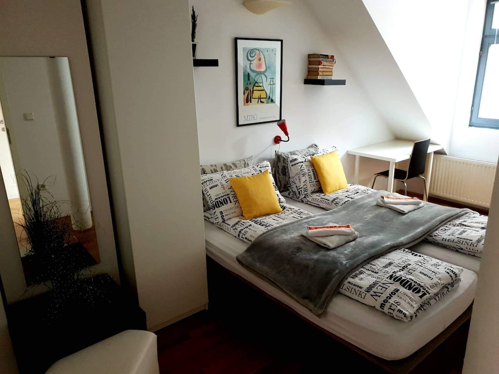 Hostel Cukrarna Kranj by null