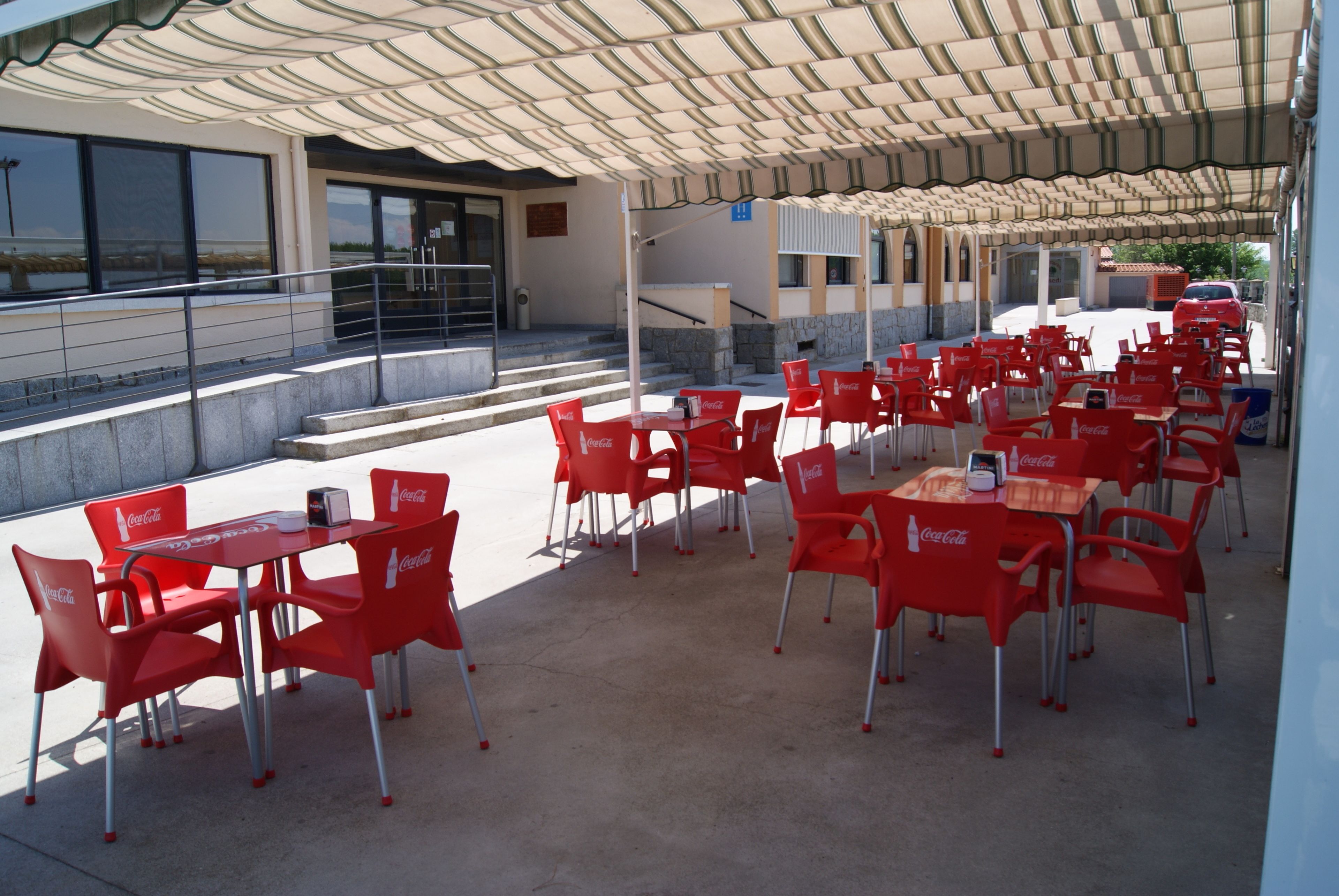 Lunsj og middag serveres