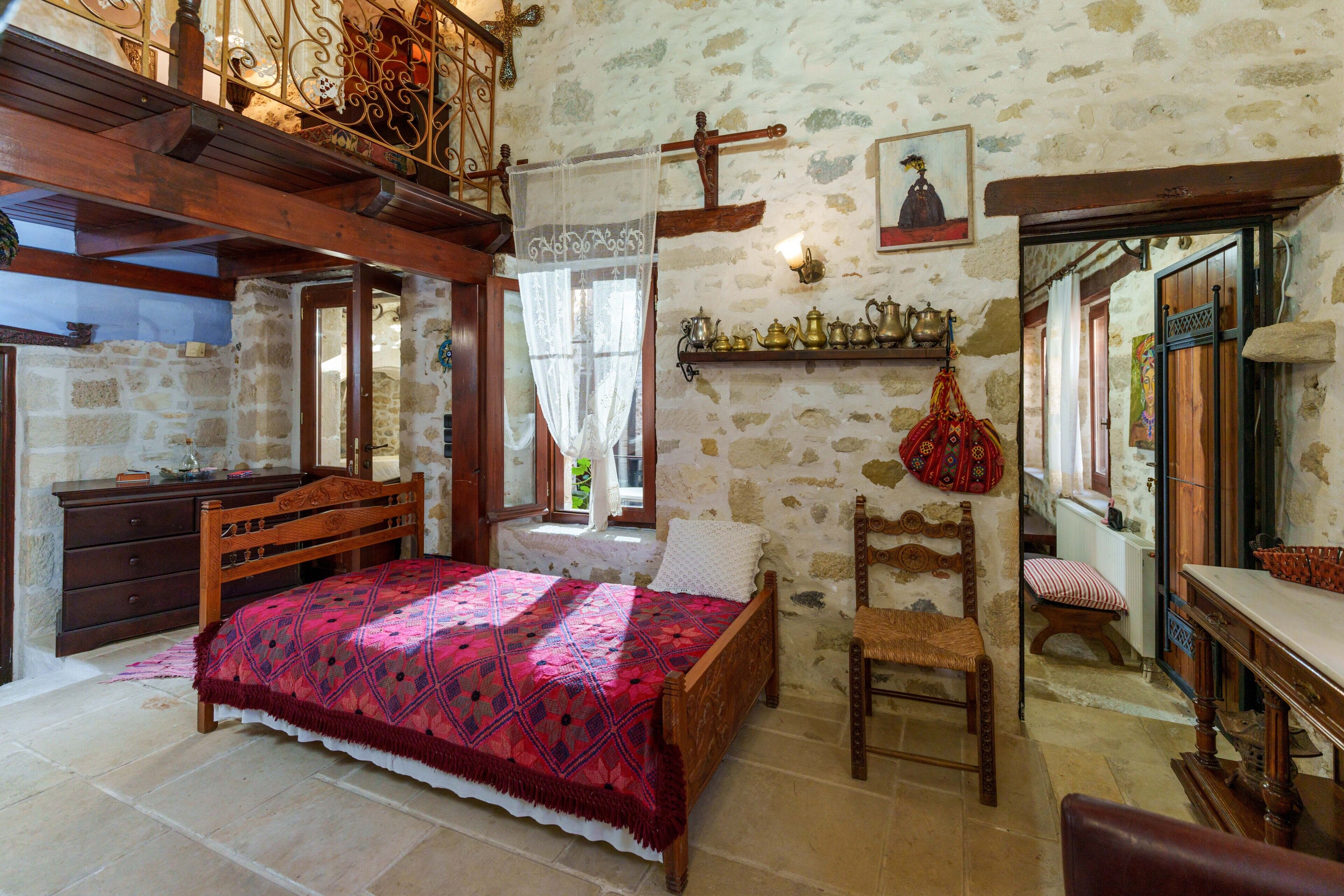 Photo - Traditional Cretan Houses,Agios Myronas