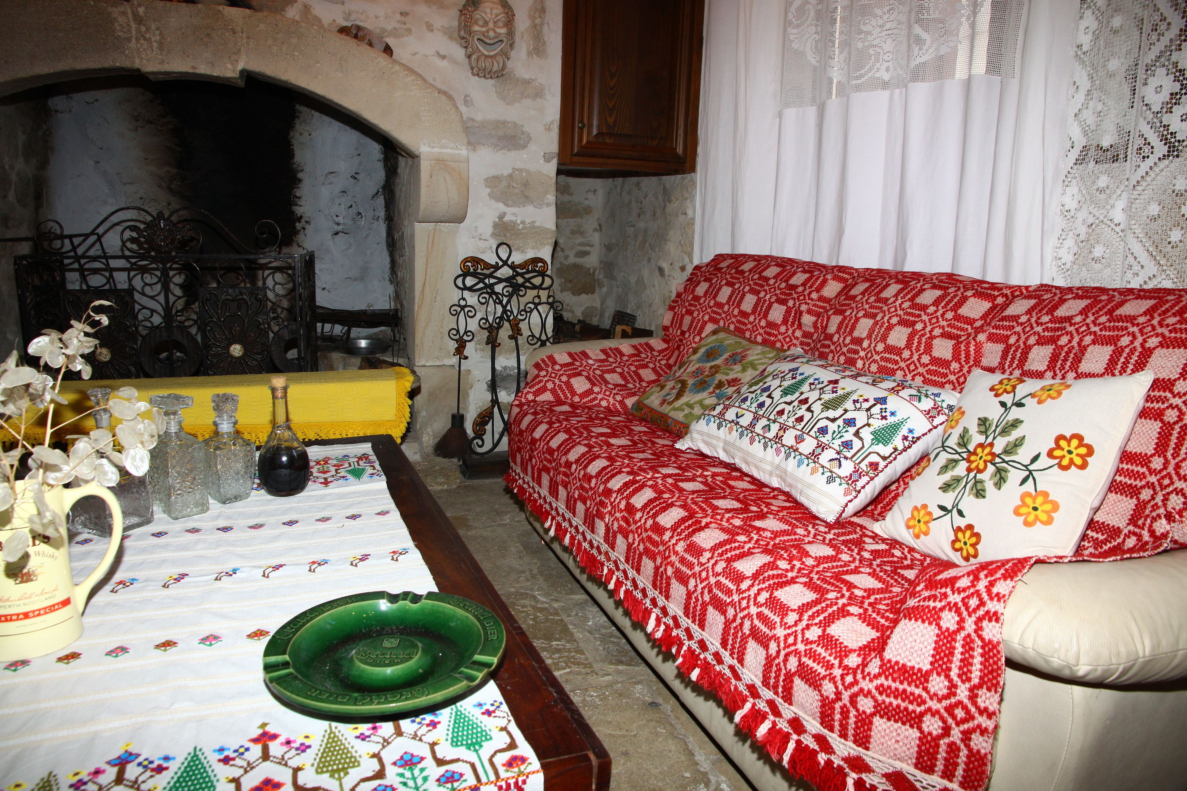 Photo - Traditional Cretan Houses,Agios Myronas