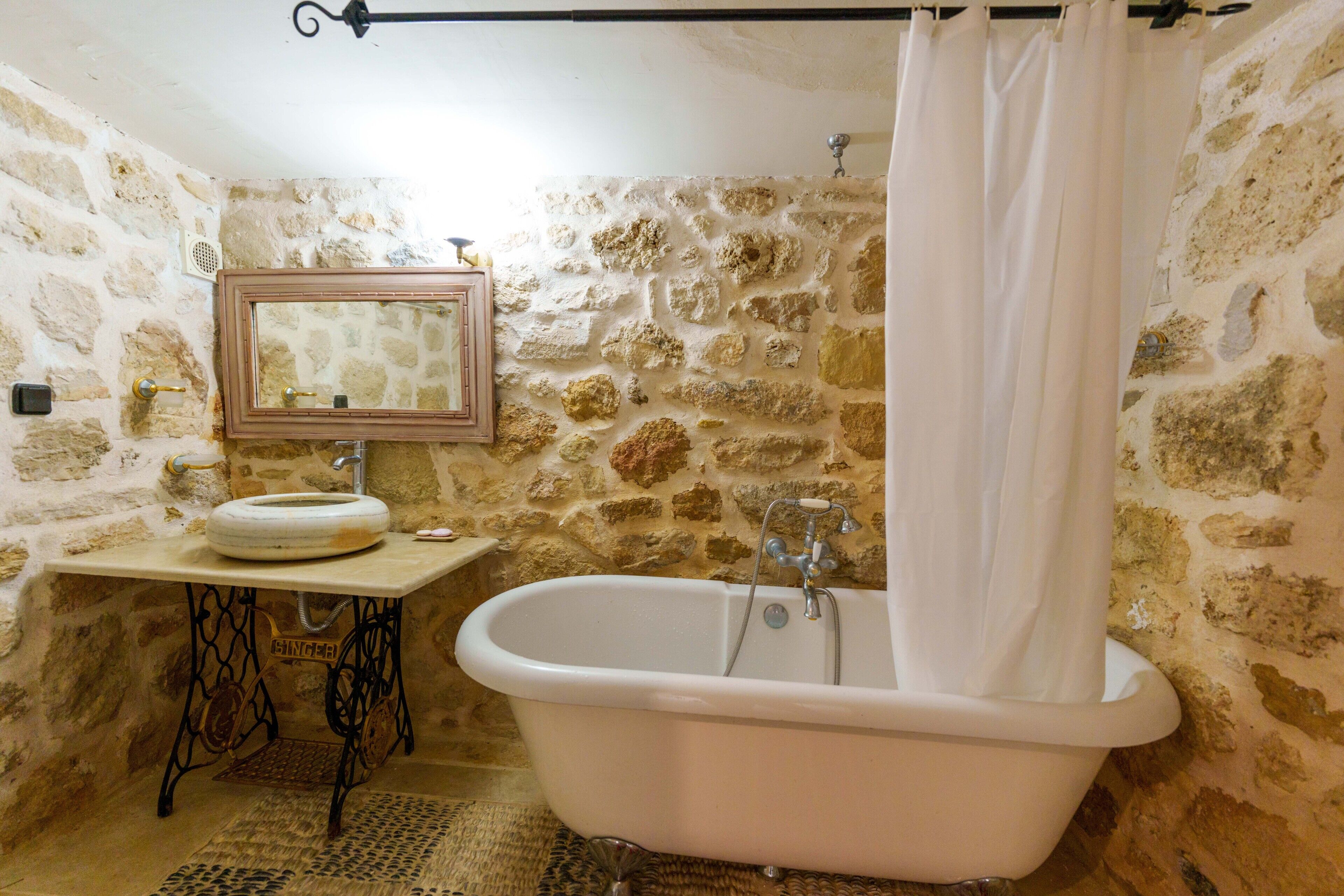 Photo - Traditional Cretan Houses,Agios Myronas