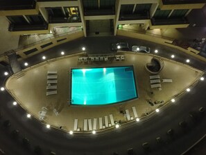 Outdoor pool - Adma Blue Screen (Adma wa Dafneh)