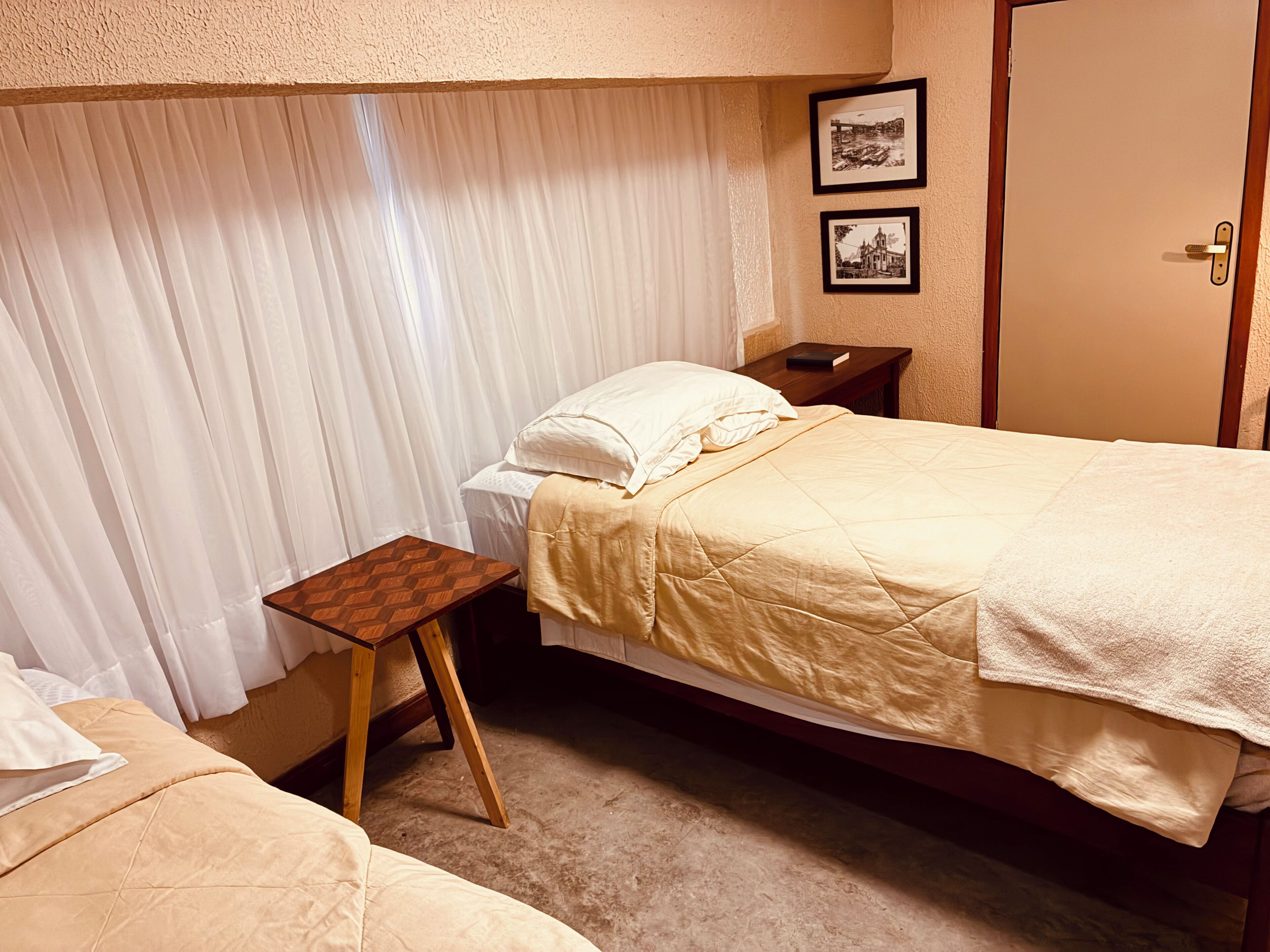 Classic-Doppelzimmer zur Einzelnutzung | Verdunkelungsvorhänge, kostenloses WLAN, Bettwäsche