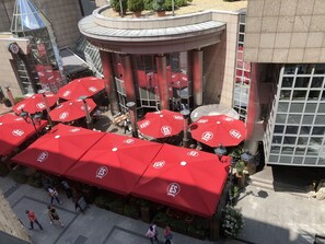 Economy Studio, 2 Queen Beds, City View, Mezzanine | Street view - Corso Apartment (Budapest)