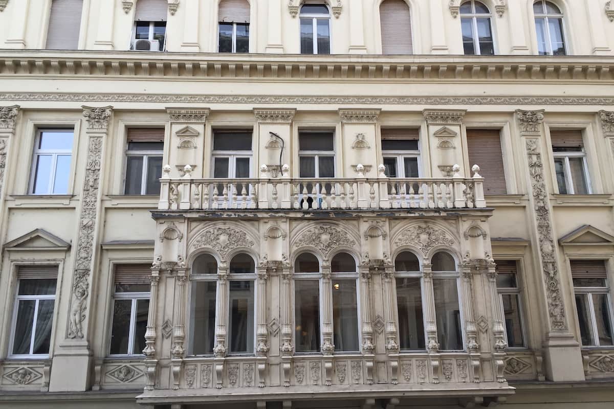 Appartamento Standard, 2 letti matrimoniali, vista città | 1 camera, ferro/asse da stiro, Wi-Fi gratuito, lenzuola