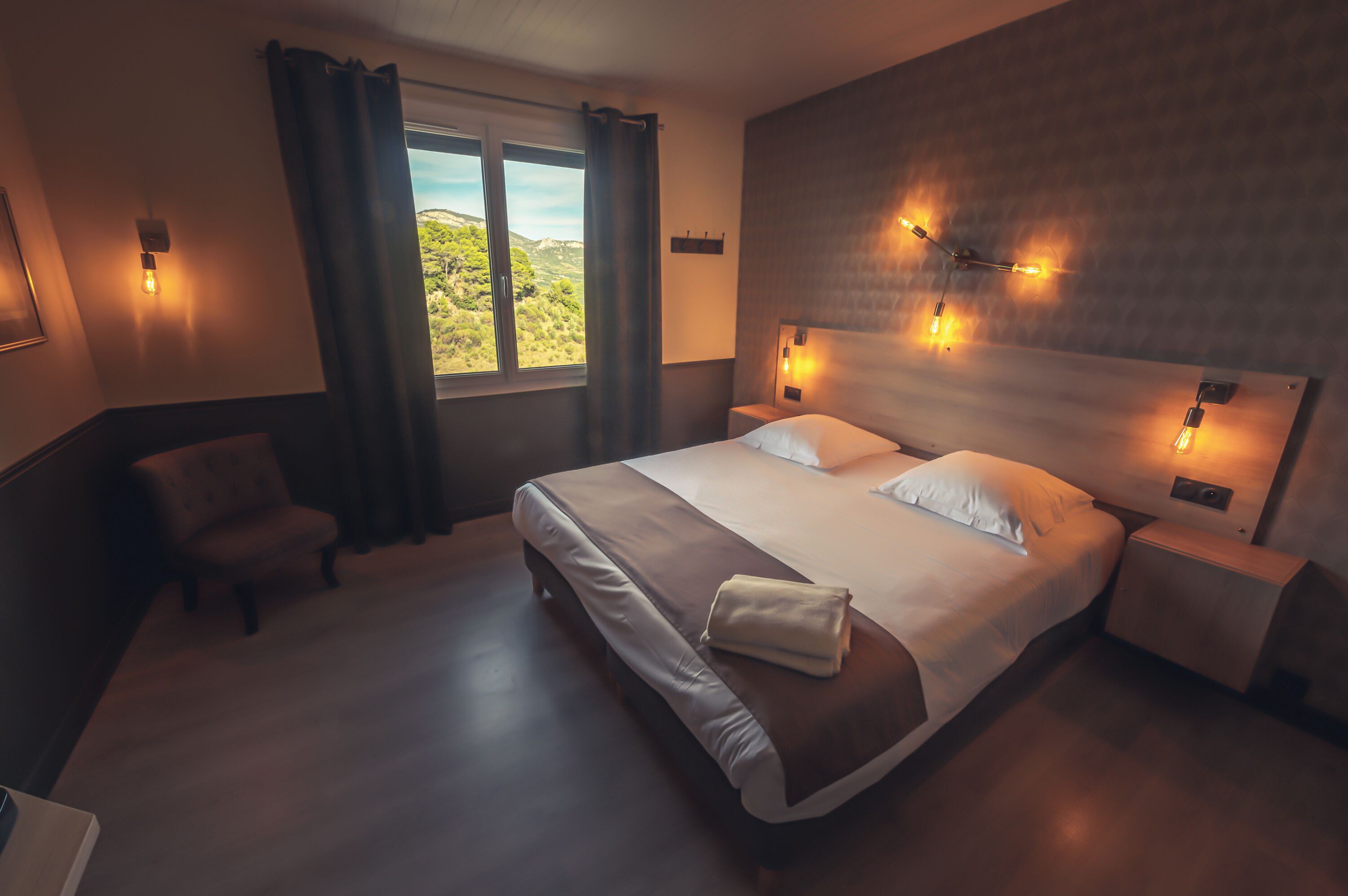 panoramic room, park view | premium bedding, minibar, in-room safe, desk