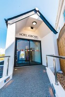 Entrada de la propiedad