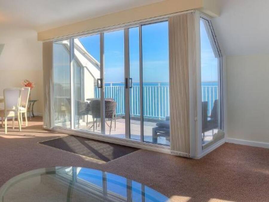 Premium Double or Twin Room | Free WiFi, bed sheets