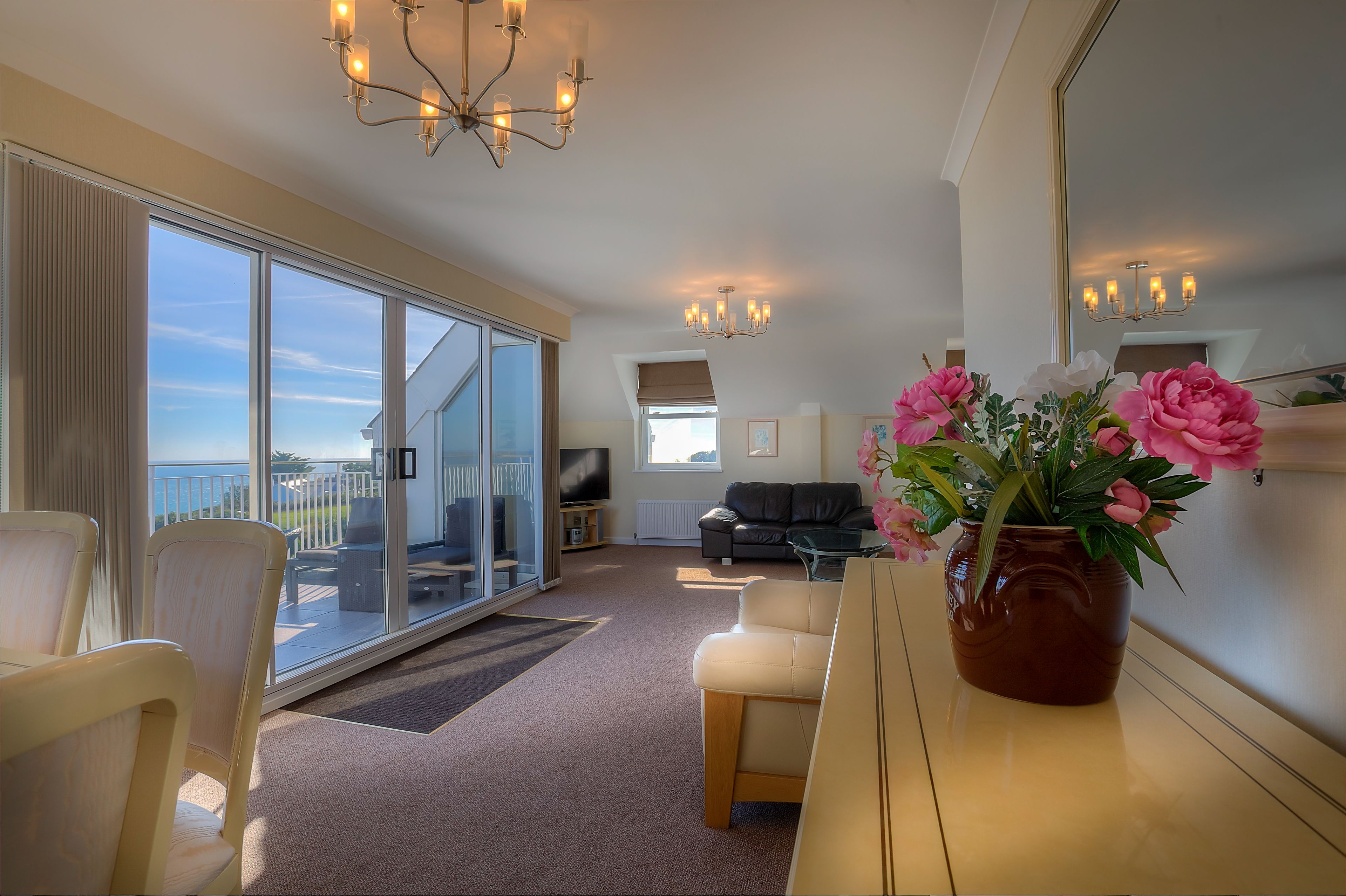 suite | living area | tv