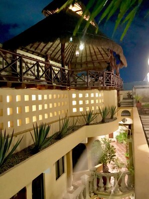 Outdoor banquet area - Hotel Cielo (Playa del Carmen)
